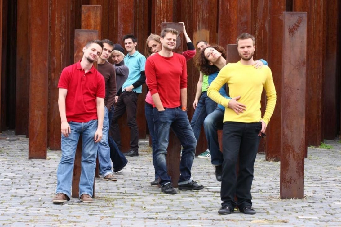 10 éves a Momentán Társulat