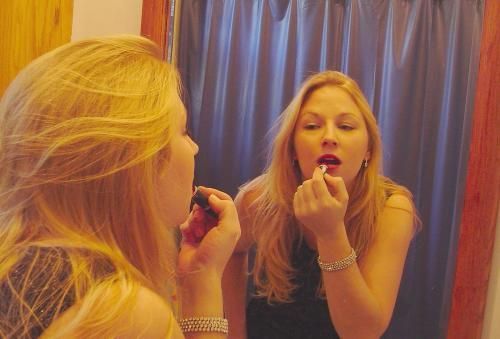 Reggeli helyett inkább a külsejükkel foglalkoznak 