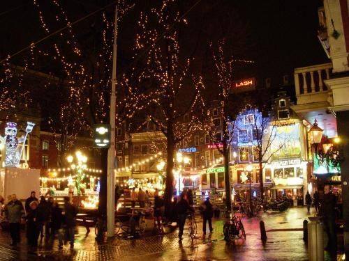 A karácsonyi zene hatása ünnepi vásárlásainkra