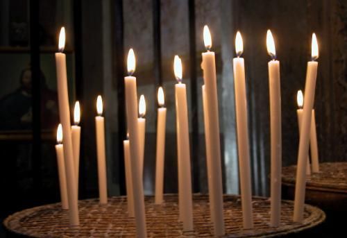 Vallás és pszichoanalízis közössége: a tudattalan összekötő ereje