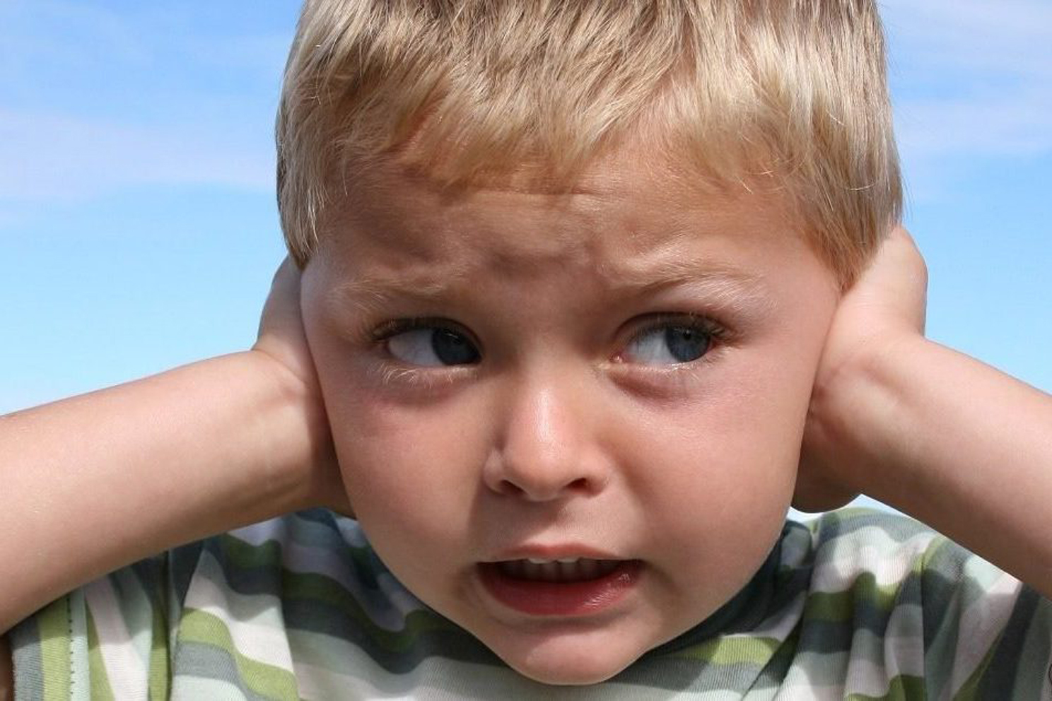 Tik taktika. Pszichoedukációs el?adás a tikekr?l, Tourette-szindrómáról szül?knek