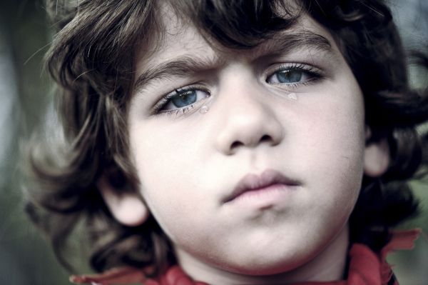 Jobb kint, mint bent!