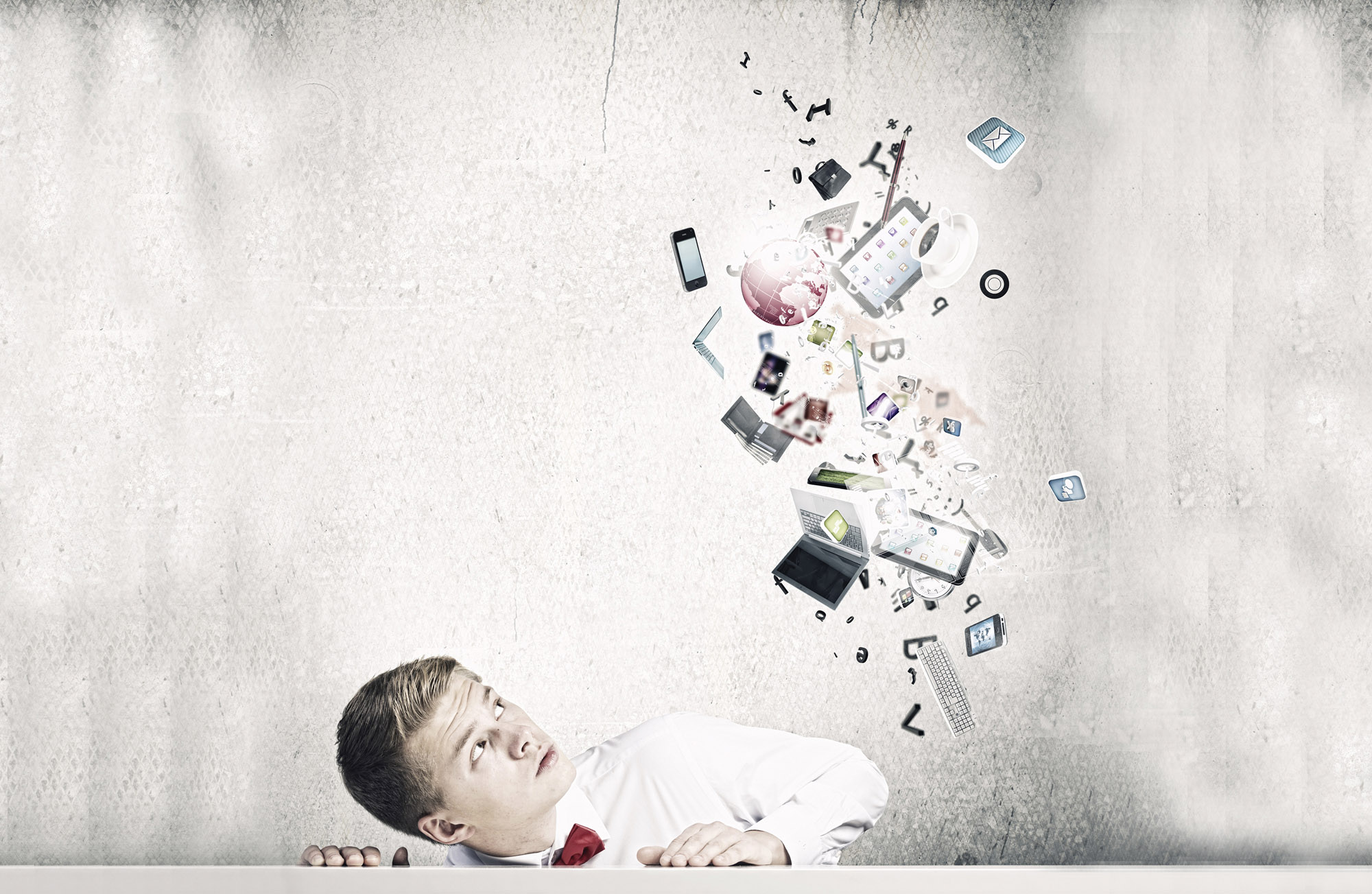 Álmainkban is kísért a közösségi média