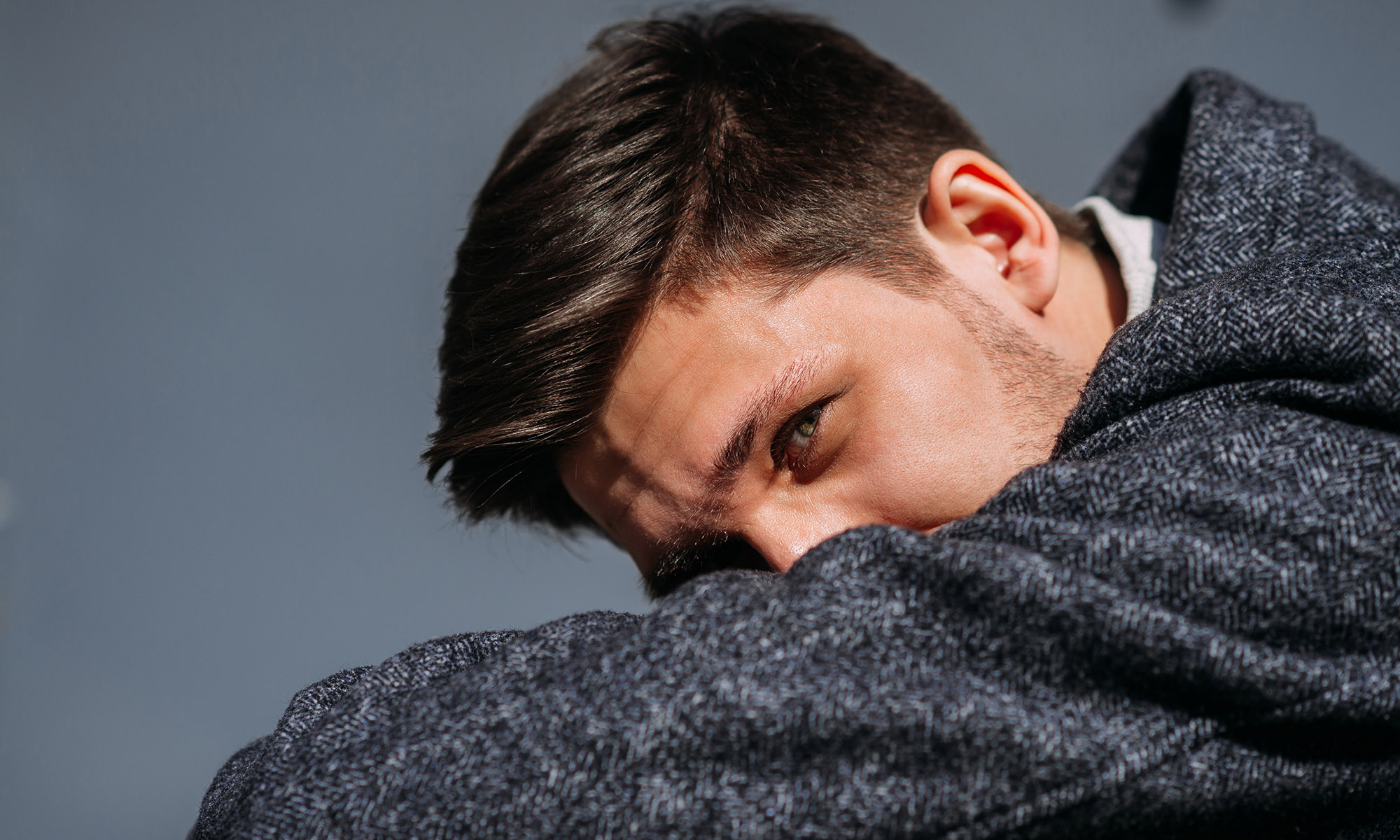 Nem tanácstalan! Össze van törve!