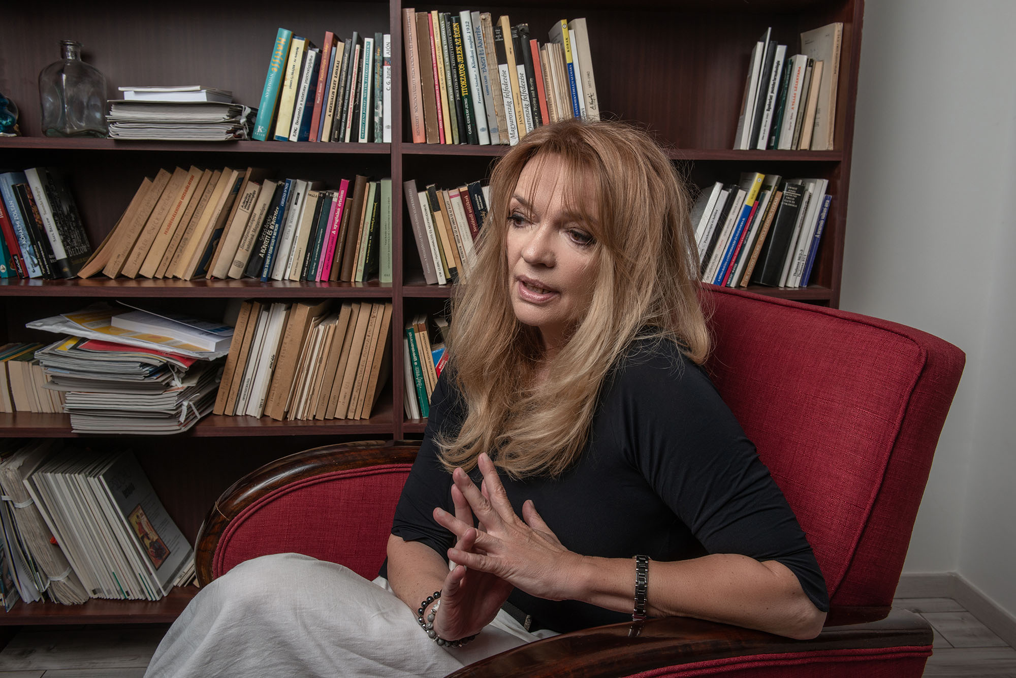 A társadalmi nárcizmus járvány tart jelenleg is, csak már nem tartjuk furcsának