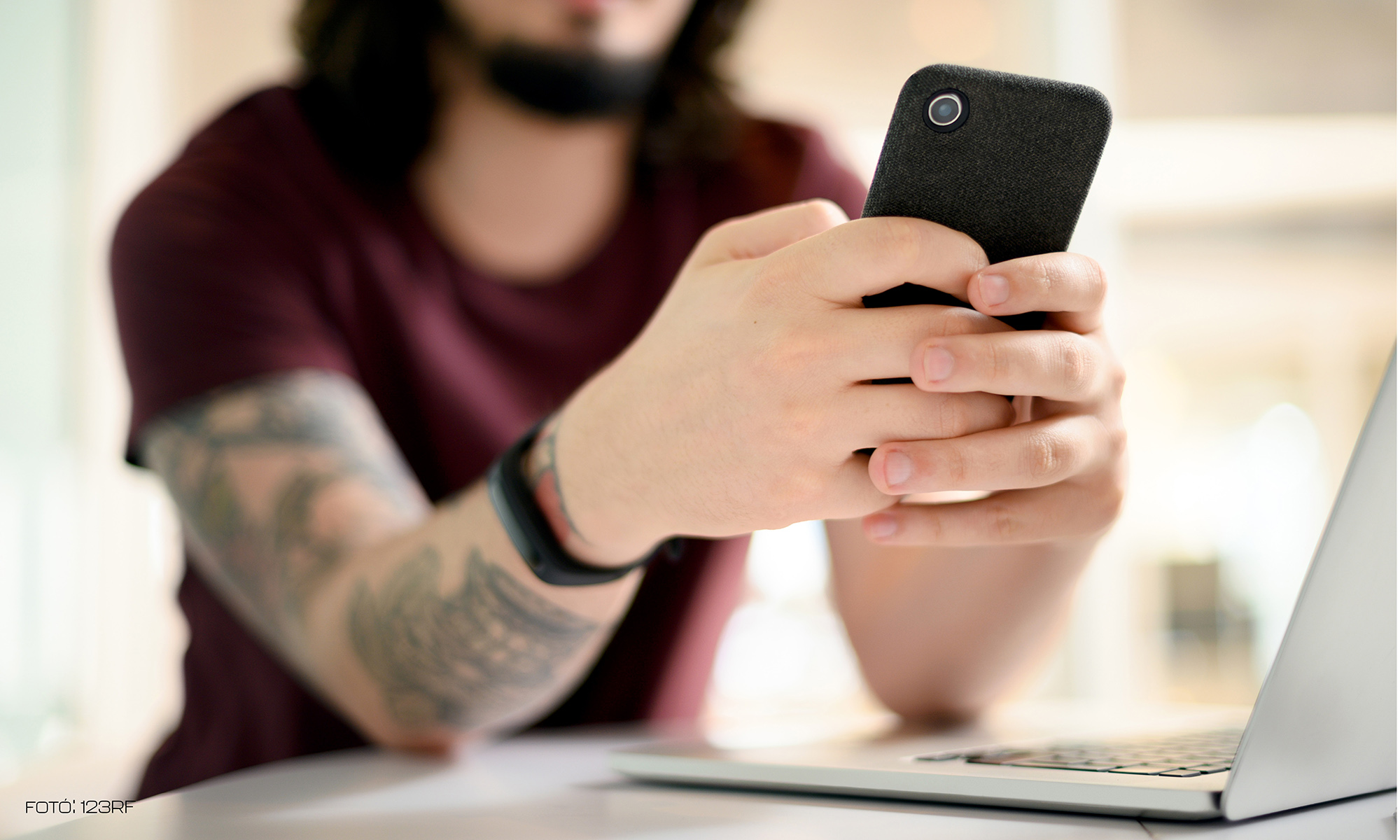 Segít a fókuszálásban ha félretesszük a telefonunkat?